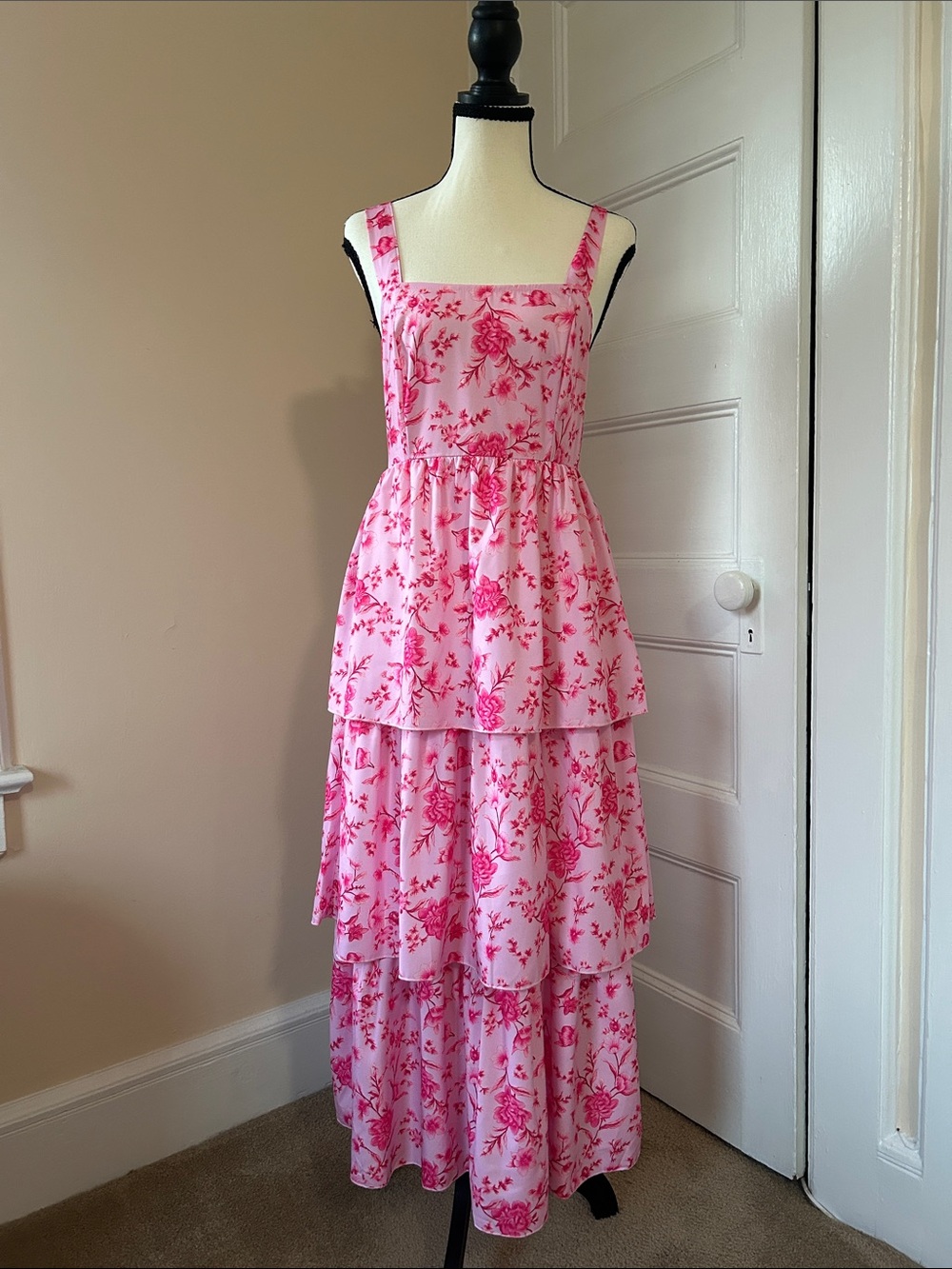 Wenrine Floral Tiered Midi Dress